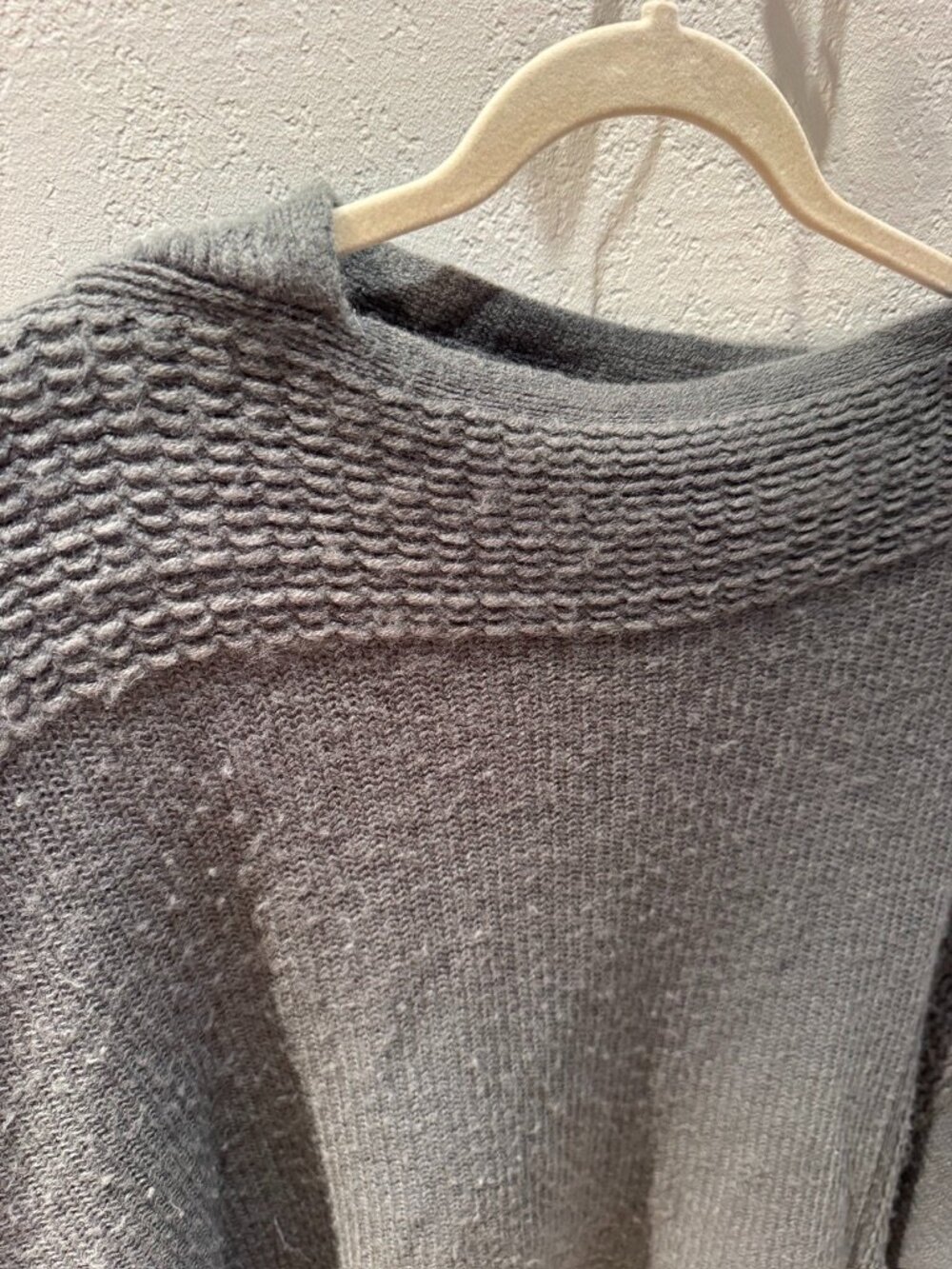 2 Chic Fringe Poncho Sweater One Size Gray - Picture 2 of 5